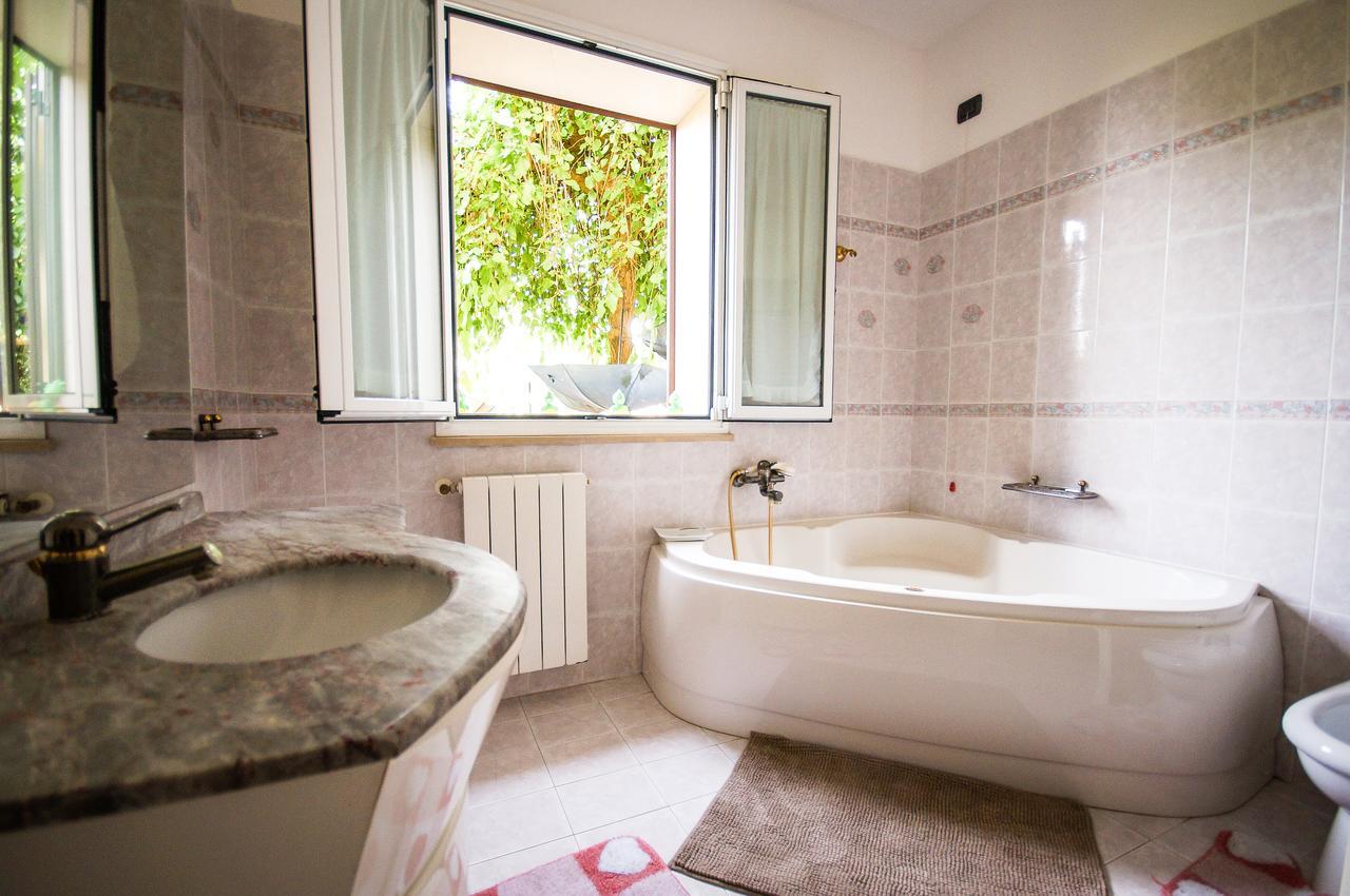 Beb Brusce' Franco E Tina Bed & Breakfast Ragusa Exterior photo