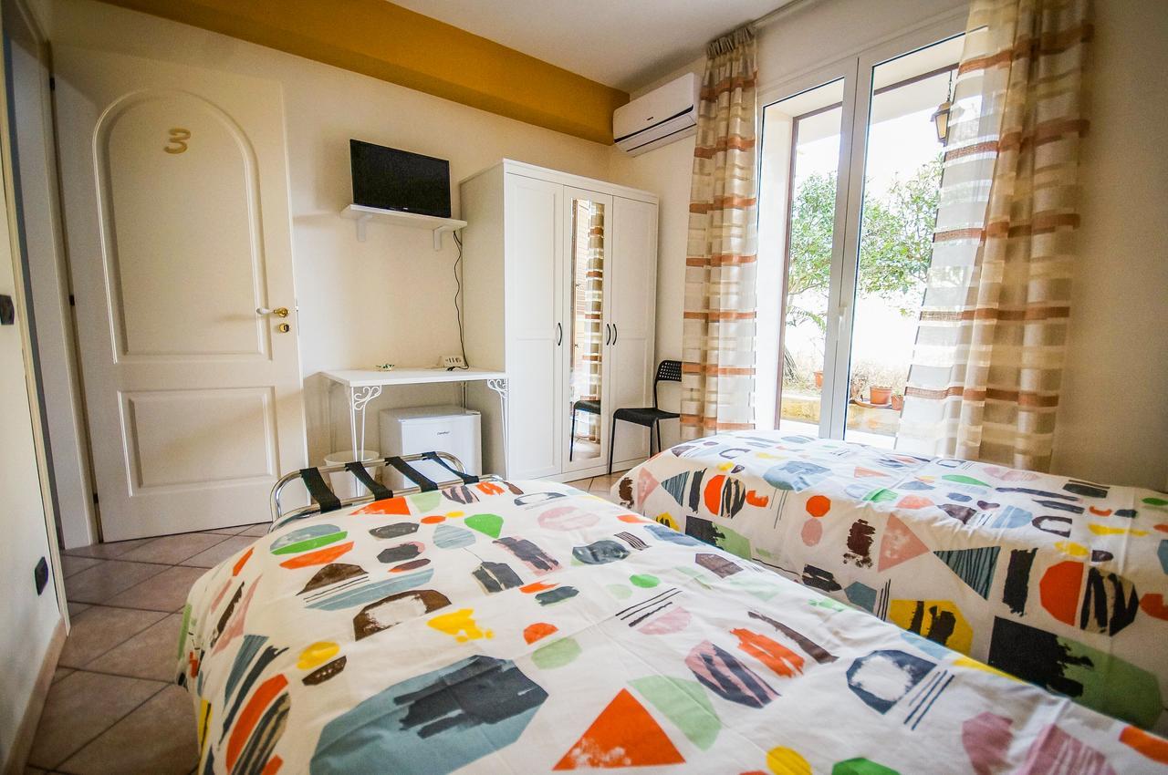 Beb Brusce' Franco E Tina Bed & Breakfast Ragusa Exterior photo